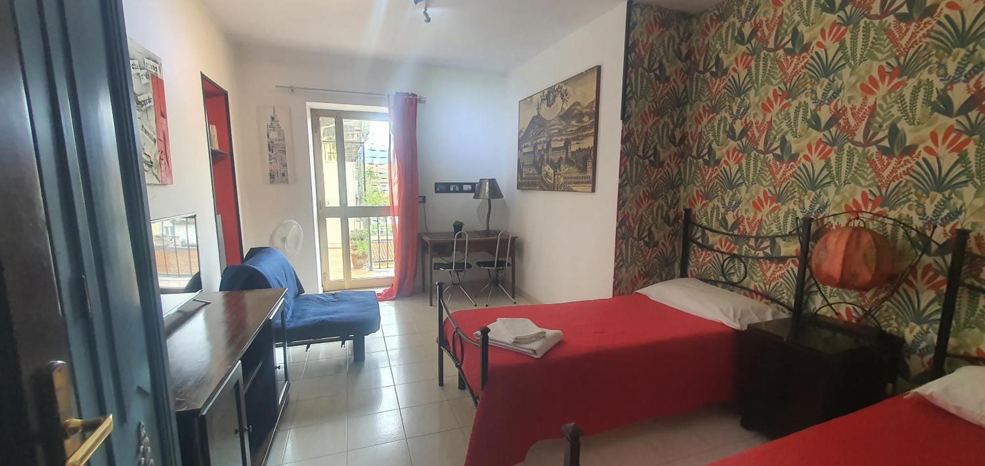 Central Apartment *